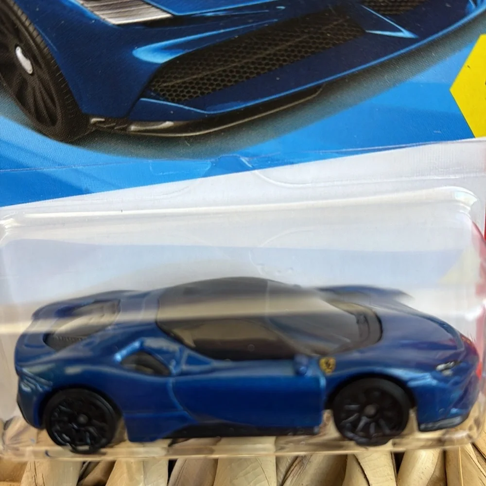 Hot Wheels Ferrari SF90 Stradale Hot Wheels Car